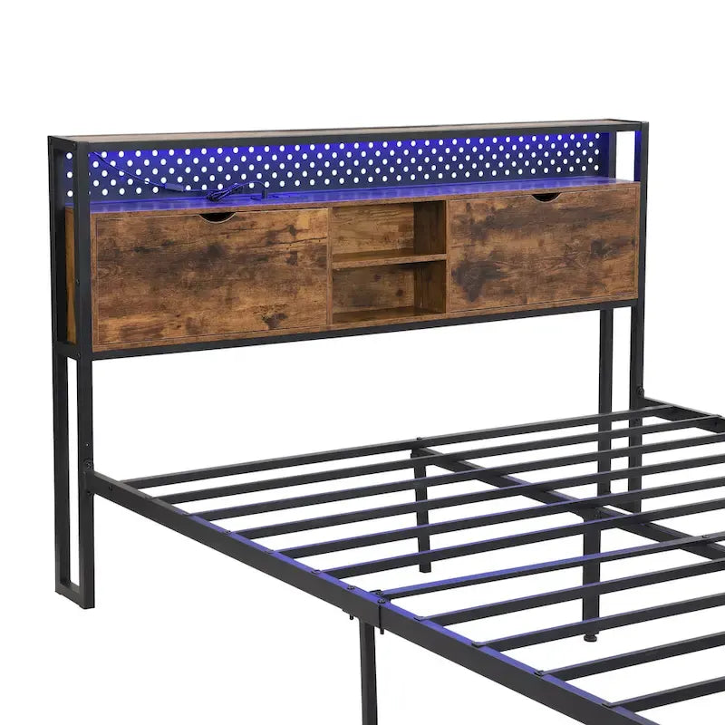 Cama de almacenamiento metálica tamaño king con luces LED y cabecero de madera