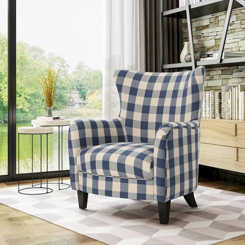 Sillón tapizado retro con estampado y respaldo alto, con patas de madera