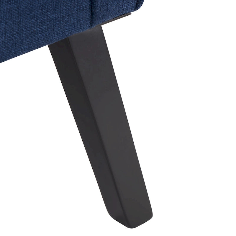Poltrona decorativa imbottita in lino con braccioli curvi