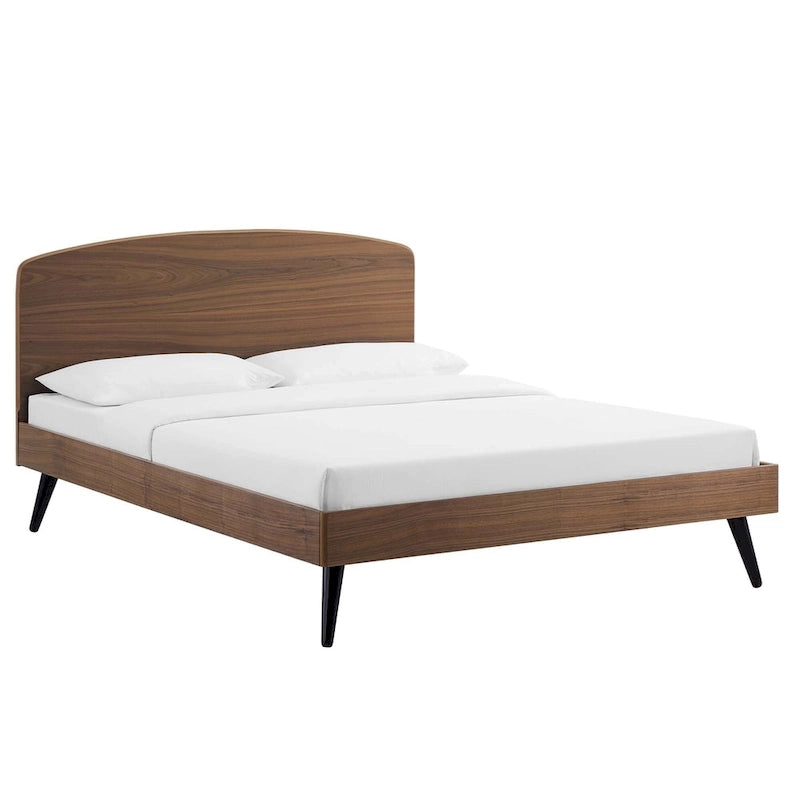 Lit plateforme en bois, taille queen, avec tête de lit cintrée