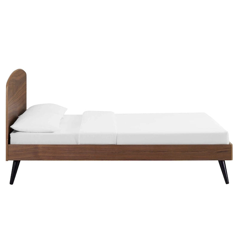 Cama plataforma de madera tamaño queen con cabecero arqueado