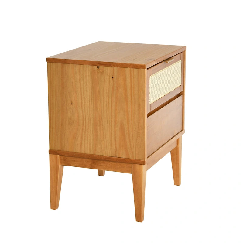 Mesa de noche de madera maciza con dos cajones y frentes de ratán