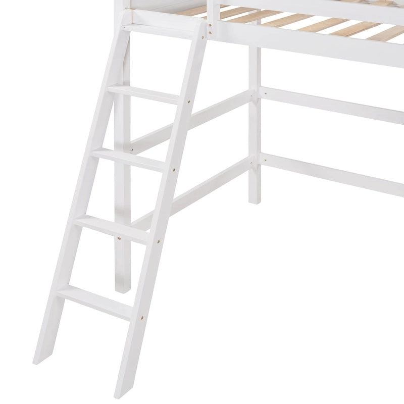 Hochbett aus massivem Kiefernholz in Twin mit Absturzsicherungen und schräger Leiter