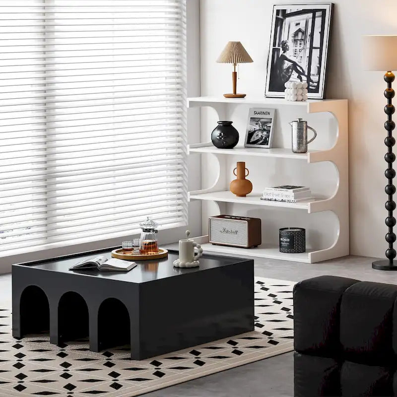 Estantería blanca de cuatro niveles y mesa de centro convertible