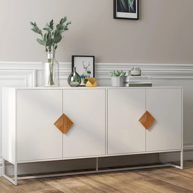 Credenza a due ante con maniglie quadrate in legno e base in ferro